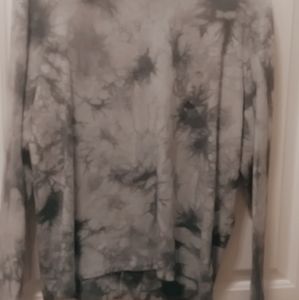 GAP long sleeve tie dye shirt